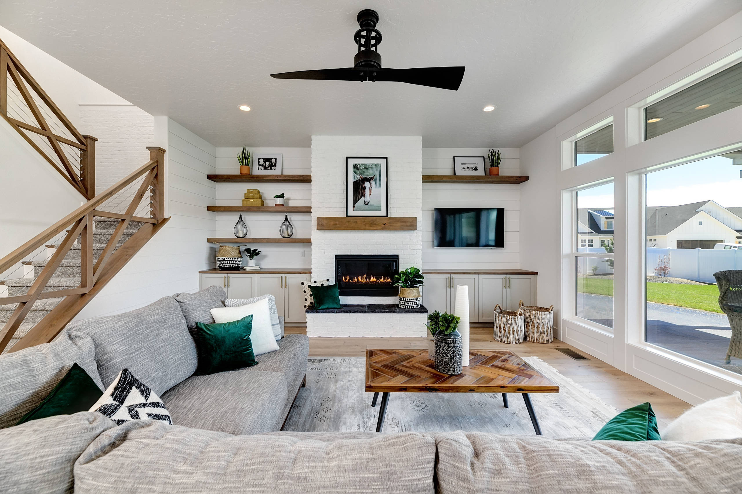 75 Landhausstil Wohnzimmer Ideen & Bilder - August 2025 | Houzz De regarding Wohnzimmer Landhausstil Modern 75 Landhausstil Wohnzimmer Ideen & Bilder - August 2025 | Houzz De Regarding Wohnzimmer Landhausstil Modern