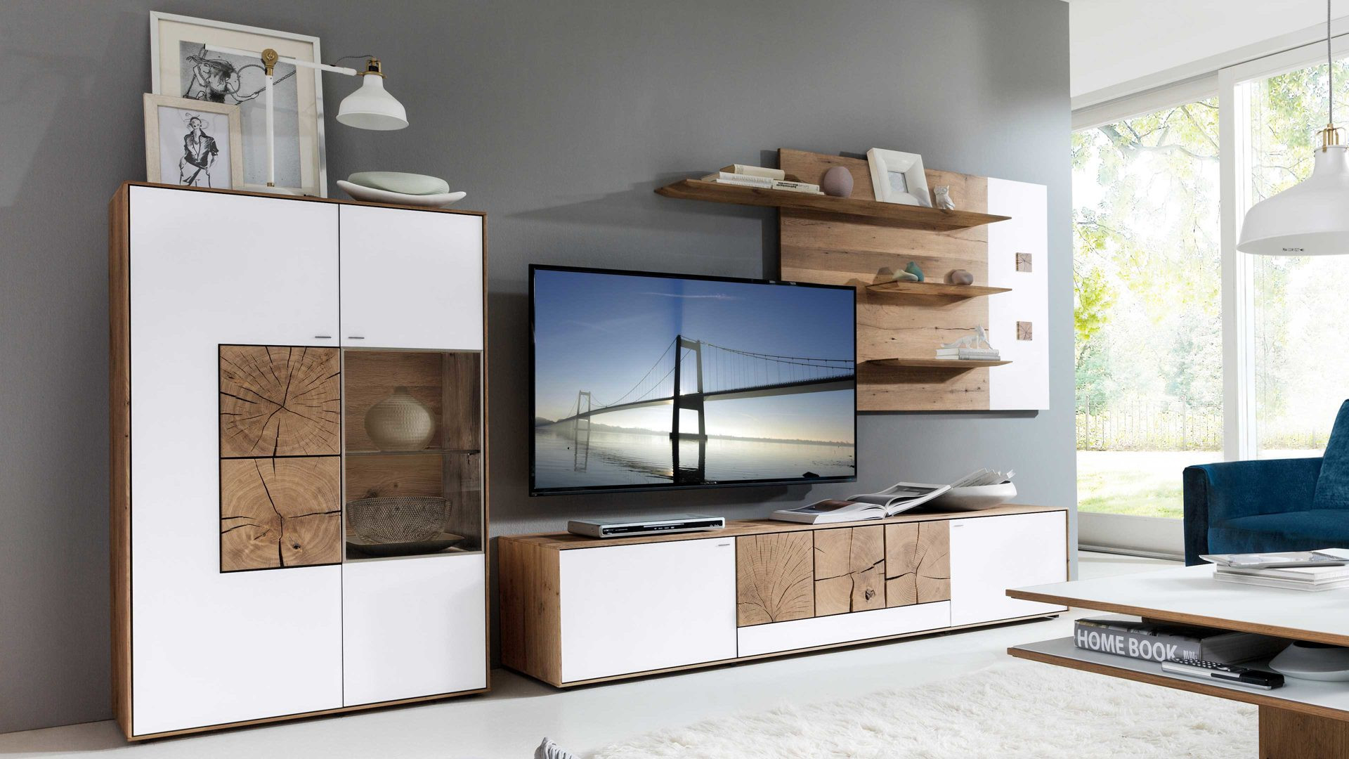 Hartmann Serie Caya - Wohnwand Mit Vitrinenschrank Und Regalen, Weißes  Mattglas & Kerneiche – Breite Ca. 341 Cm regarding Wohnwand Weiß Mit Holz Hartmann Serie Caya - Wohnwand Mit Vitrinenschrank Und Regalen, Weißes  Mattglas & Kerneiche – Breite Ca. 341 Cm regarding Wohnwand Weiß Mit Holz