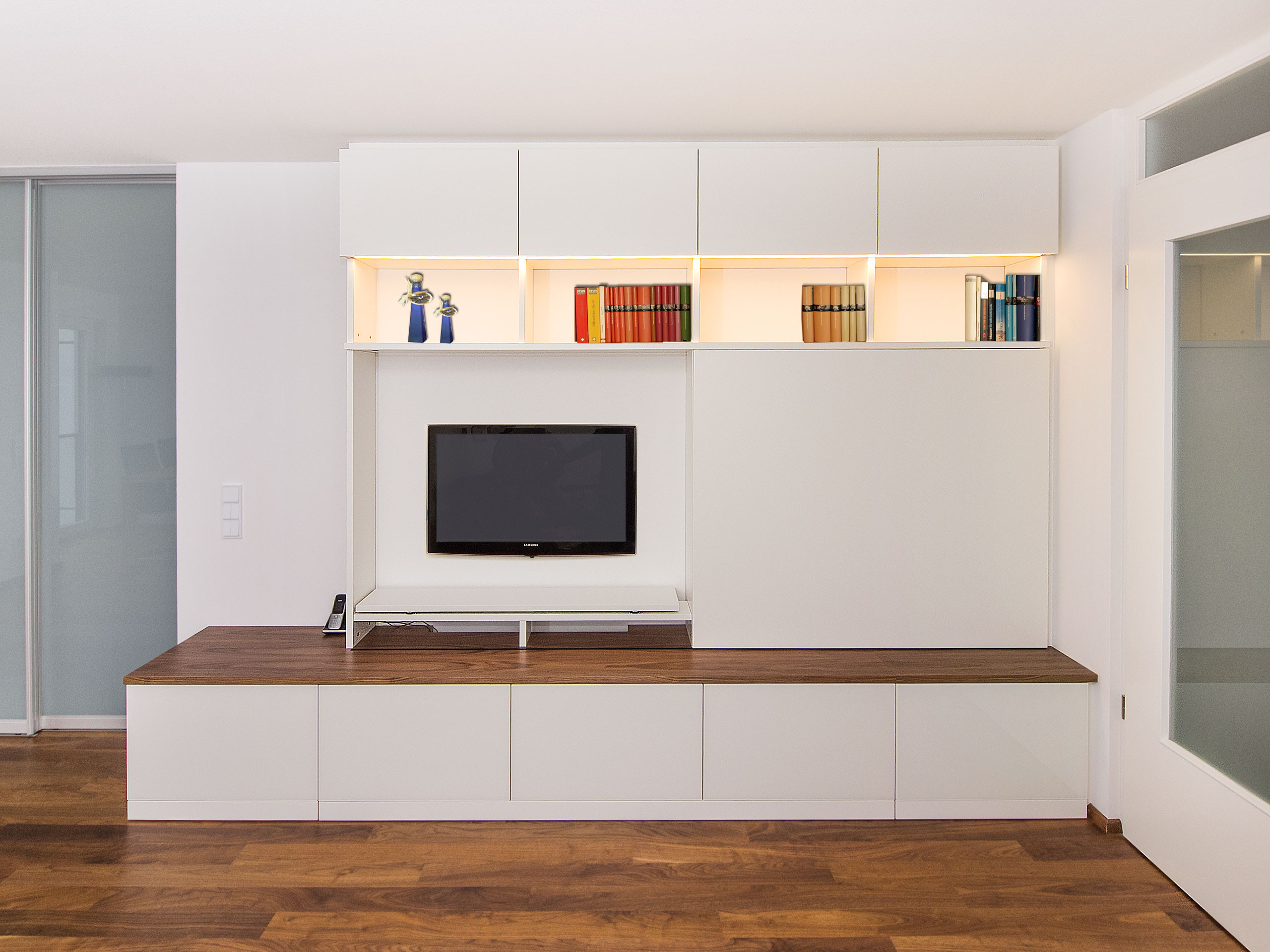 Wohnwand Mit Viel Stauraum | Urbana Möbel München pertaining to Moderne Wohnwand Mit Viel Stauraum Wohnwand Mit Viel Stauraum | Urbana Möbel München Pertaining To Moderne Wohnwand Mit Viel Stauraum